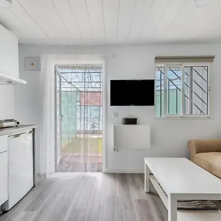 Lägenhet Tiny House In The Country Artedara